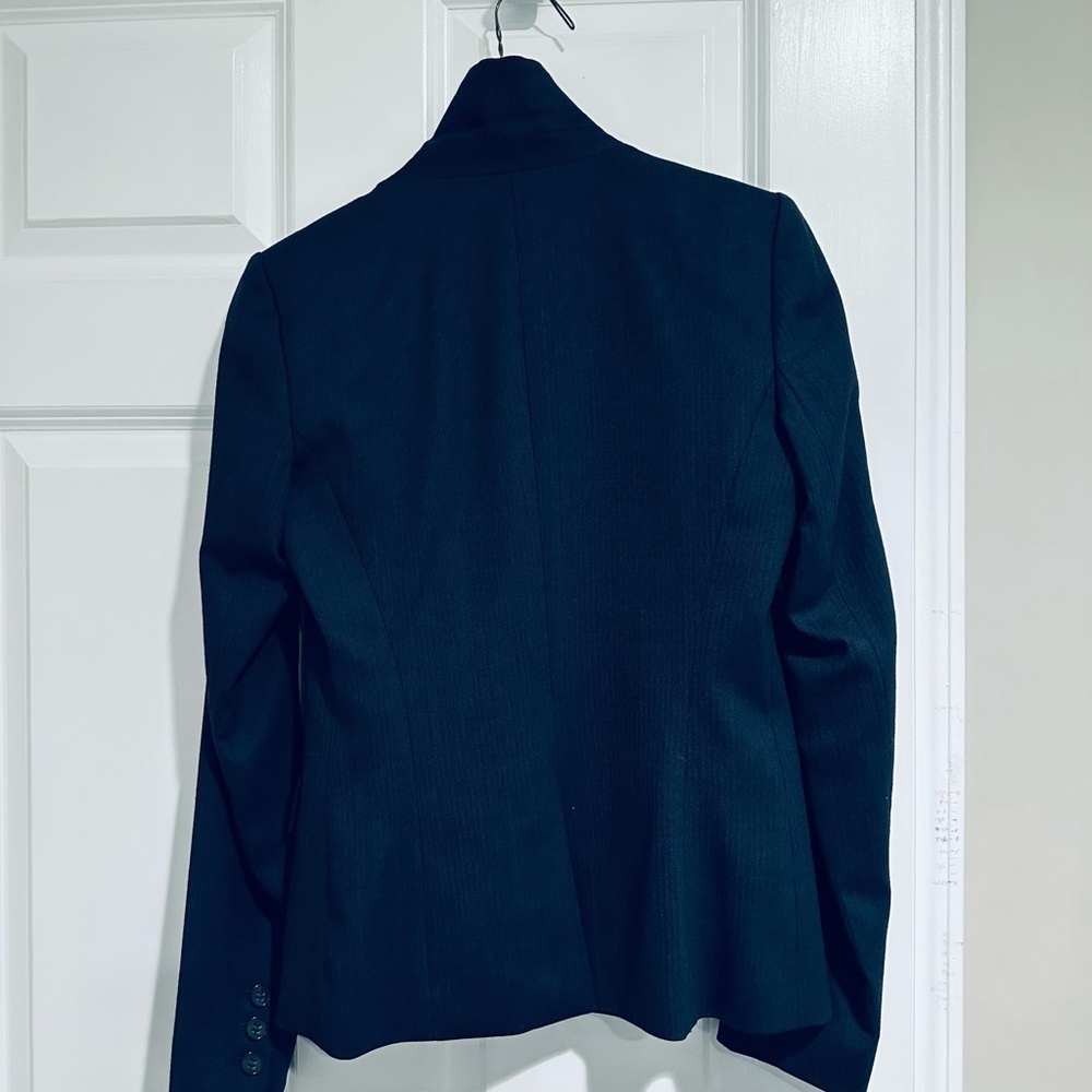 EUC Theory Navy Blazer - Size 0 - Picture 8 of 8